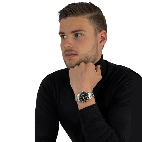 INVICTA Unisex Diver's 8932 Stainless Steel Silver-Tone Watch w/ Date Window - Picture 3 of 10